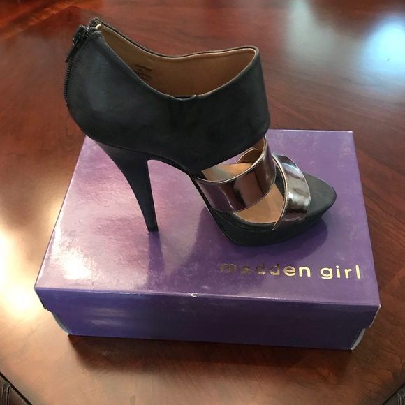 Madden Girl size 8.5 heels - Picture 2 of 4